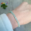 Jáde zöld 4 mm-es ásvány karkötő