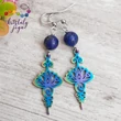 Lapis lazuli 8 mm-es ásvány fülbevaló, titán lótusszal