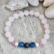 Rózsakvarc 8 mm-es ásvány karkötő, kianittal