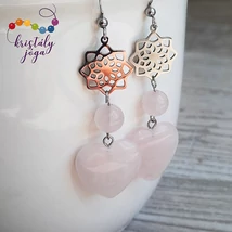 Rózsakvarc szív ásvány fülbevaló, lótusszal